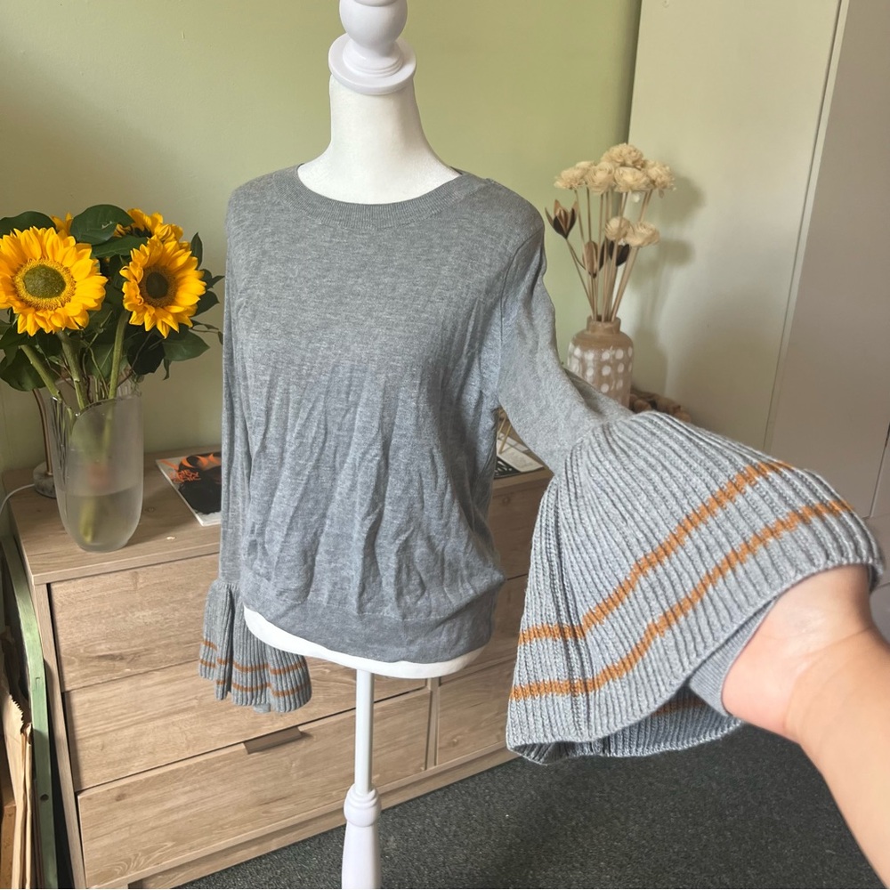 Grey Stripe Knit Flare Bell Sleeve Cotton Lightweight Modest Crewneck Sweater M